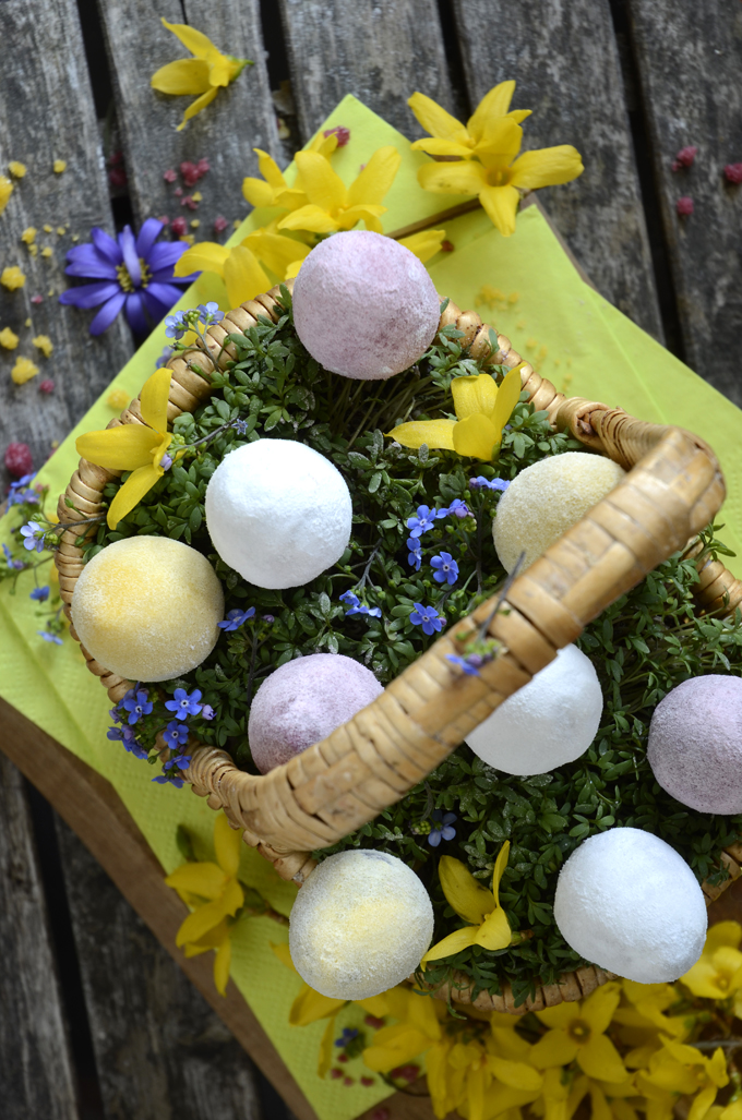 aquafaba easter eggs